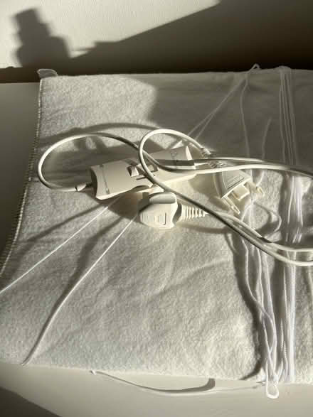 Photo of free Dreamland electric blanket for a double bed (Woodside G20) #2