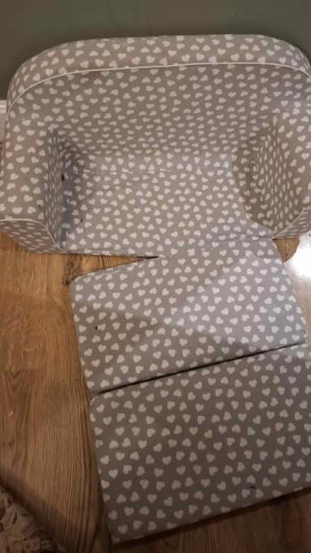 Photo of free Kids' sofa for toddlers (Brockley, SE4) #3