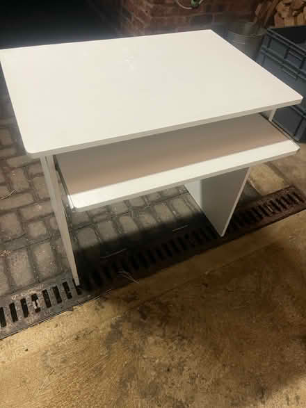 Photo of free Computer table, unit and chairs (Oxford OX33) #1