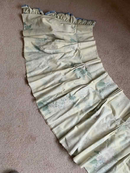Photo of free curtain fabric remnants. (Chalfont St Giles HP8) #2