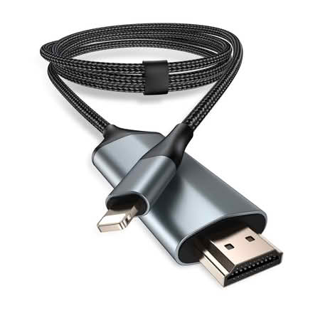 Photo of Lightning to HDMI (SW Waterfront) #2