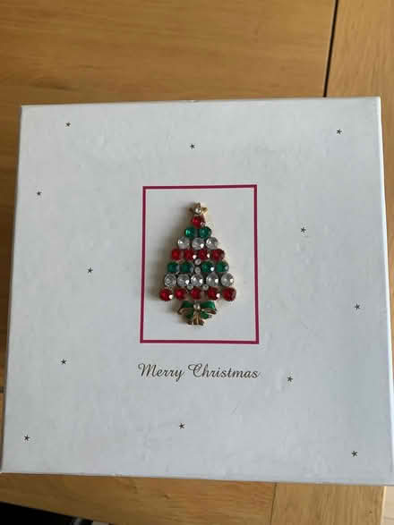 Photo of free Christmas gift box (London N21) #2