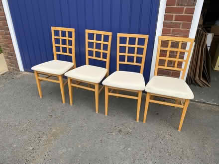 Photo of free Dining table and chairs (ST14) #2