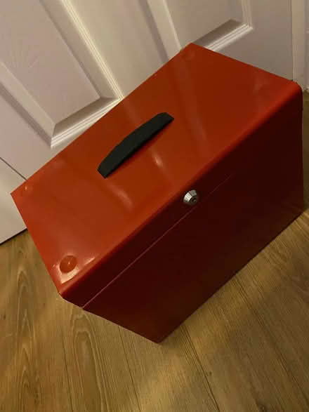 Photo of free Metal box with keys (East Kilbride G74) #1