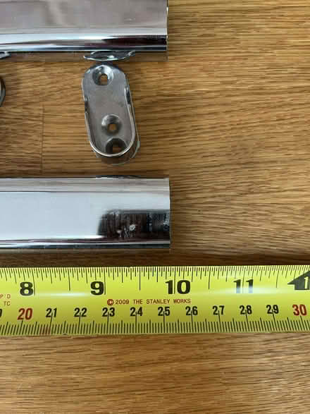 Photo of free Short oval wardrobe rails (Tunbridge Wells N. TN2) #2
