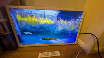 Photo of free Samsung smart TV 32" (Toxteth L8) #4