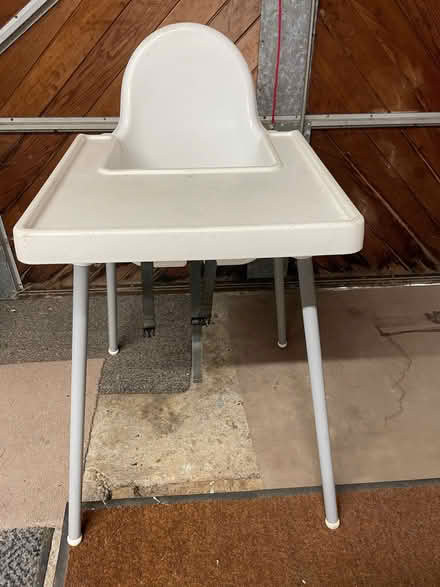 Photo of free Plastic baby seat (Cooper's Hill TW20) #1