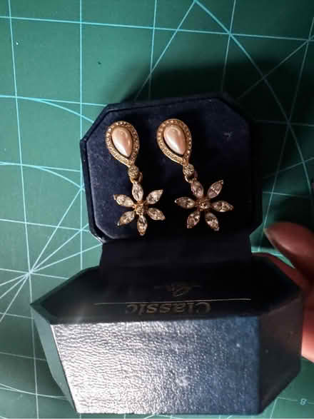 Photo of free No2 stud earrings (Aspley NG8) #1