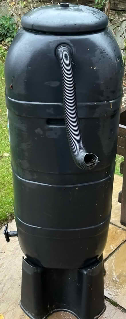 Photo of free 100 litre water butt and stand (Shenley WD7) #3