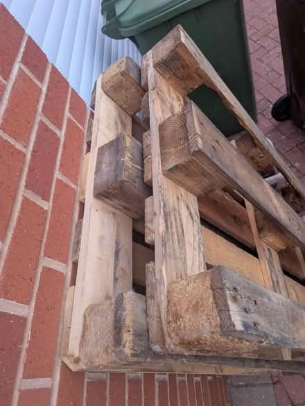 Photo of free 2 pallets (Stourport DY13) #2