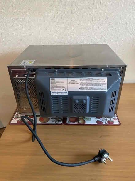 Photo of free microwave (Southside EH8) #2