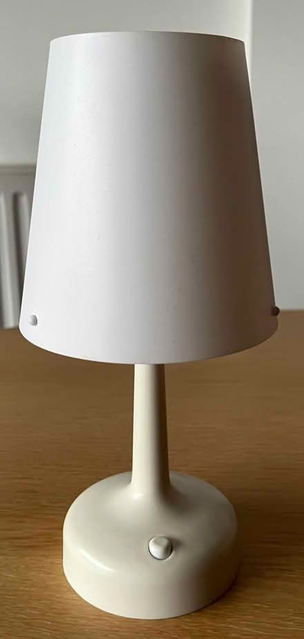 Photo of free Small battery-powered table light (Redcliffe BS1) #1