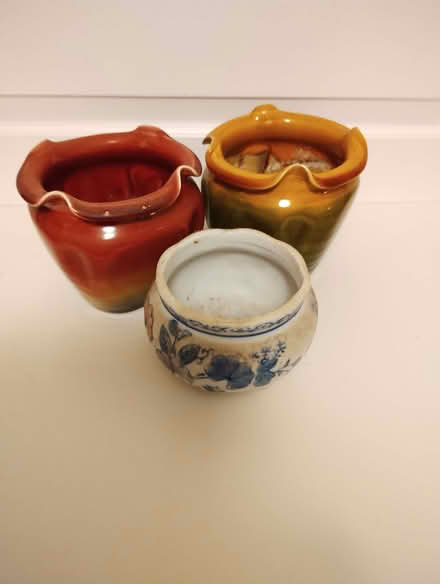 Photo of free Small plant pots (South Reading RG2) #1