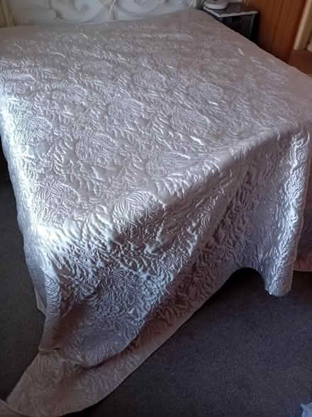 Photo of free large double cream silky throw (Morecambe LA4) #2