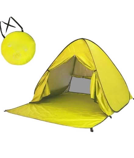 Photo of Small pop up tent (Shrewsbury SY3) #1