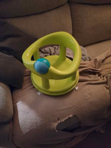 Photo of free Baby Bath seat (Dawley Bank TF4) #1