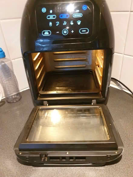 Photo of free Air Fryer (Buchlyvie G63) #1