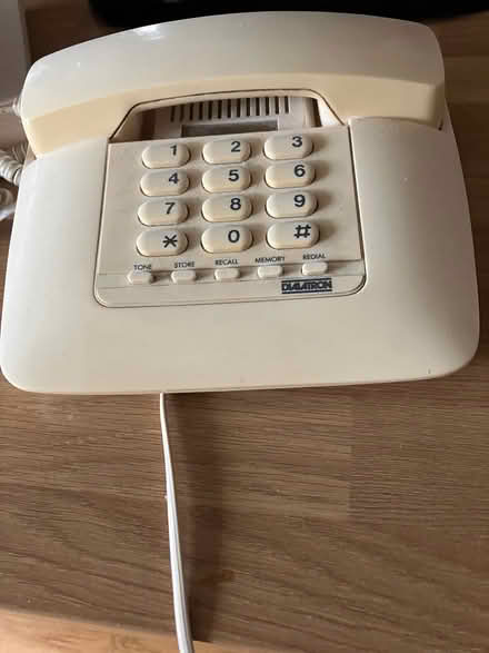 Photo of free Old fashioned telephone (Bearwood Colledge RG41) #1