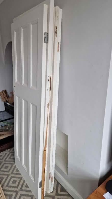 Photo of free 5 x solid pine 4 panel doors (KT3 - Motspur Park) #2
