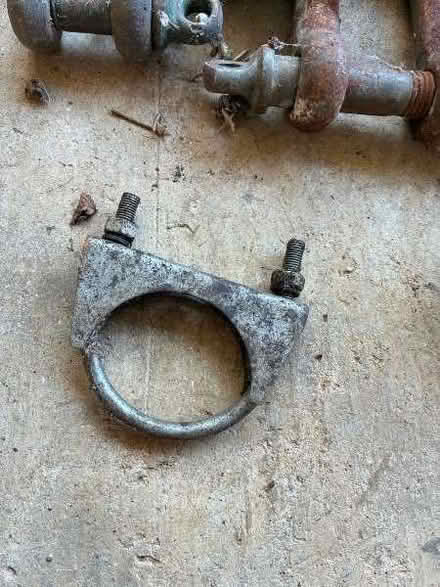 Photo of free Exhaust Bracket (Bussage GL6) #1