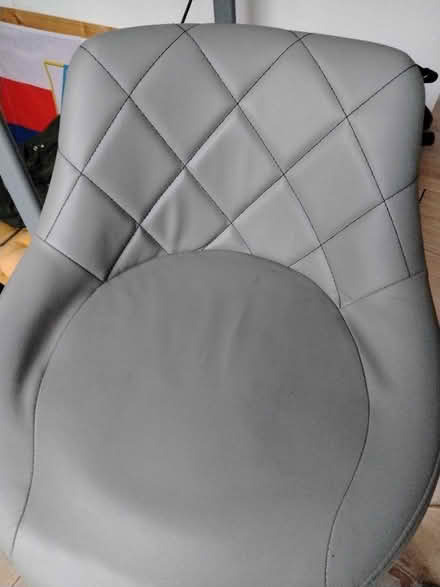 Photo of free Kitchen chairs (Ng5) #2