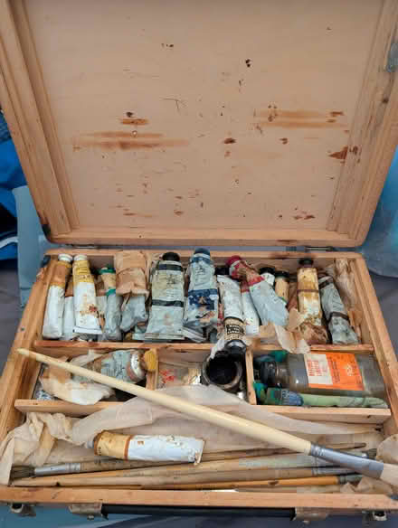 Photo of free Artist's paints and brushes (Boldmere B73) #2