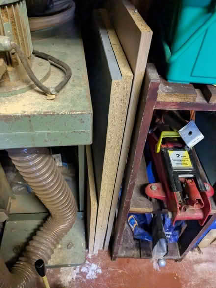 Photo of free Off cuts chip board (Kingswood) #2