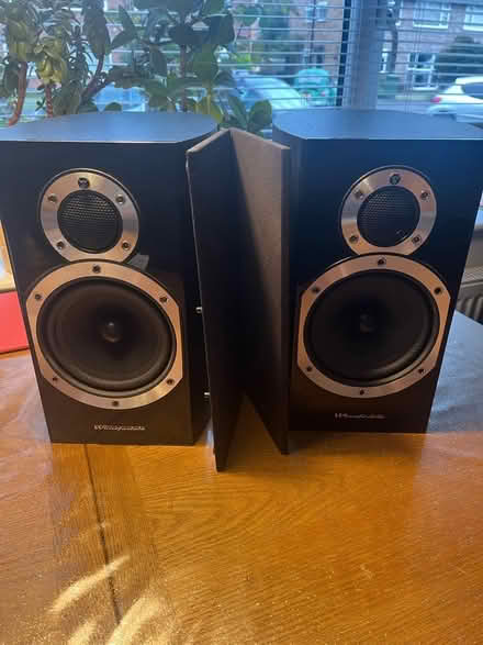 Photo of free AV Pioneer VSX 921 plus speakers (Kenilworth CV8) #2