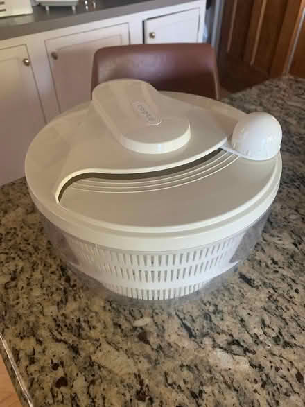 Photo of free salad spinner (rogers park) #1