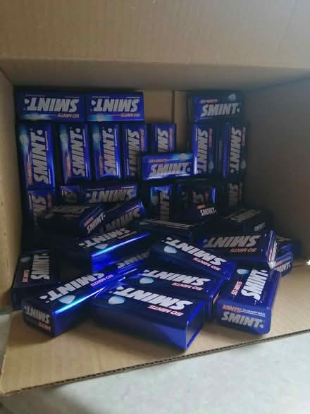 Photo of free Small tins (Southend SS2 near The Bell pub) #1