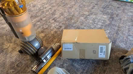 Photo of free Semi-functional Dyson brush head (Libertyville) #1