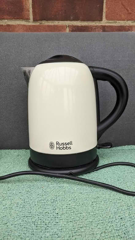 Photo of free Kettle (west side of Horsham RH12) #1