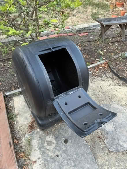Photo of free Compost Tumbler (Corte Madera; easy 101 access) #2