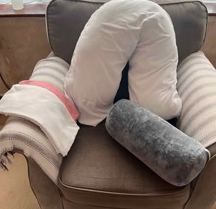 Photo of free V shape Pillow, Spare covers and small bolster cushion (Braunstone Town LE3) #1
