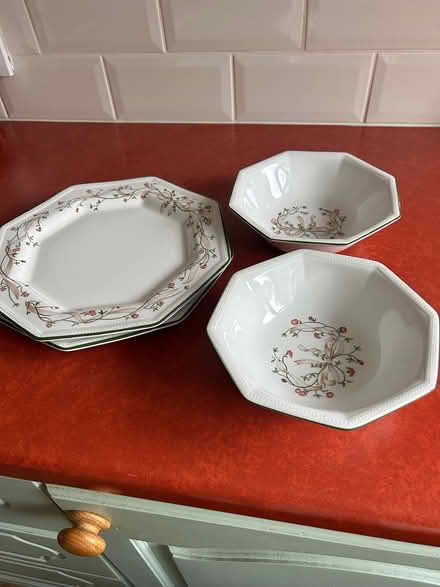 Photo of free Eternal Beau tableware (Heybridge- CM9) #1