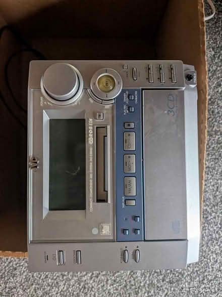 Photo of free Jvc minidisk/cd player + remote (Nailsworth GL5) #1
