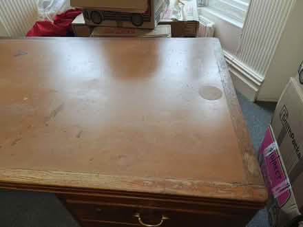 Photo of free large desk (Fairfield LA1) #4