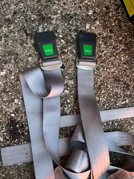 Photo of free Rear facing car seat up to 25kg 6y (PO19 Chichester) #3