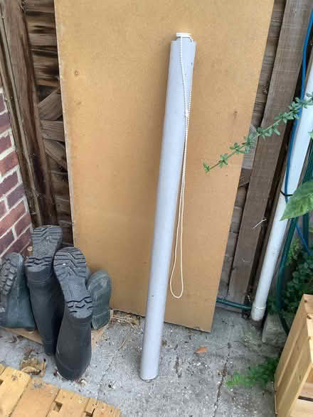 Photo of free Roller blind (Harwell, Didcot. OX11) #1