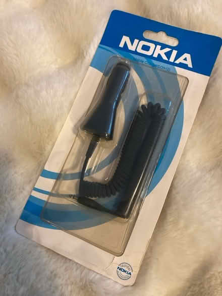Photo of free Old Skool Nokia charger (Hampton Hill TW12) #1