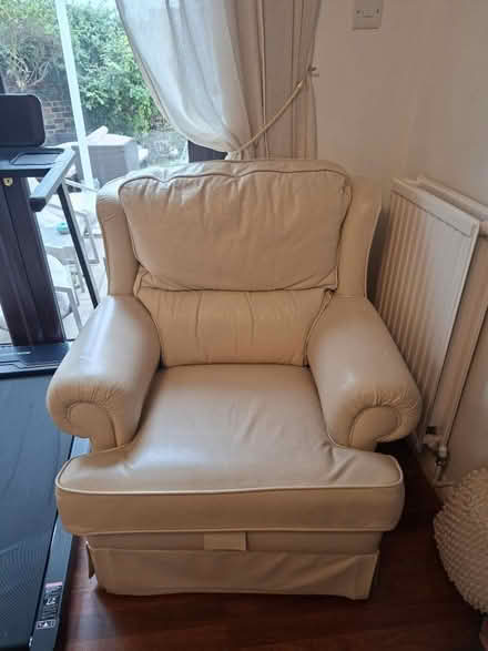 Photo of free Genuine Leather Sofa Set (Hayes UB4) #4