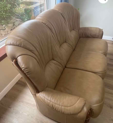 Photo of free Not needed anymore still in excellent condition (Tweenaways TQ3) #1