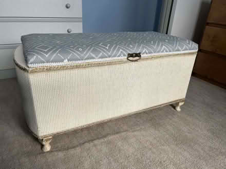 Photo of free Ottoman, nice condition. (Twyning GL20) #1