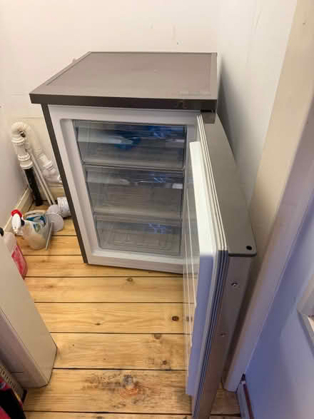 Photo of free Hisense undercounter freezer (Southgate N14) #4