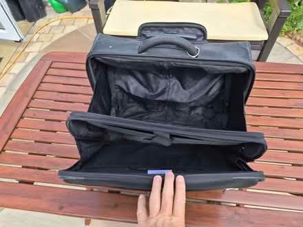 Photo of free SAMSONITE Overnight Shoulder Bag Laptop Case (Woodley RG5) #3