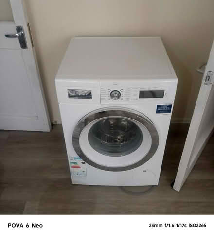Photo of free Bosh 9kg washing machine (AL10 Hatfield) #1
