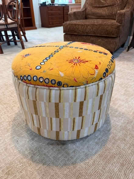Photo of free Ottoman (New Canaan) #1