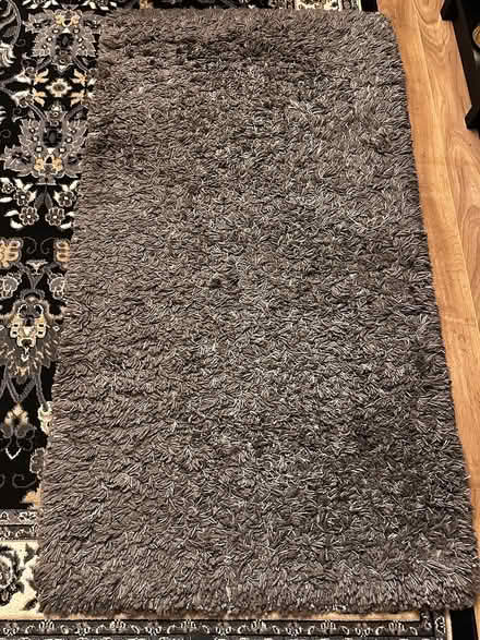 Photo of free Mirror and rug (Welling DA16) #2