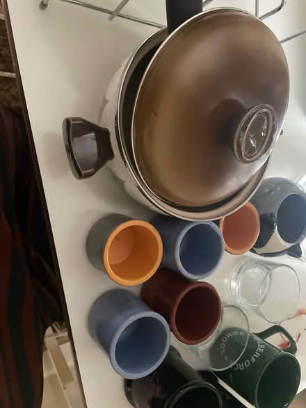 Photo of free Assorted dining plates, kitchen ware (Queens Park W10) #3