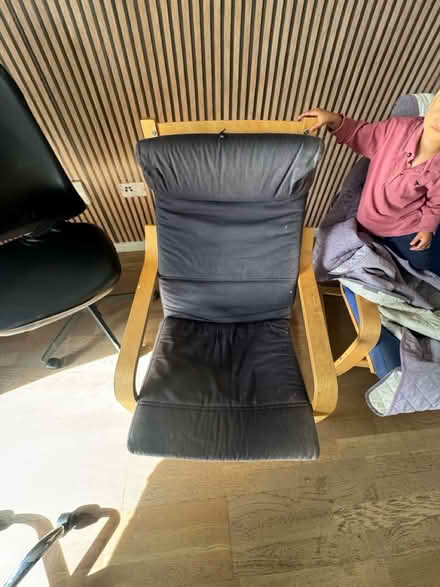Photo of free 2 ikea pong chair & 2 office chairs (York way Camden NW1) #4